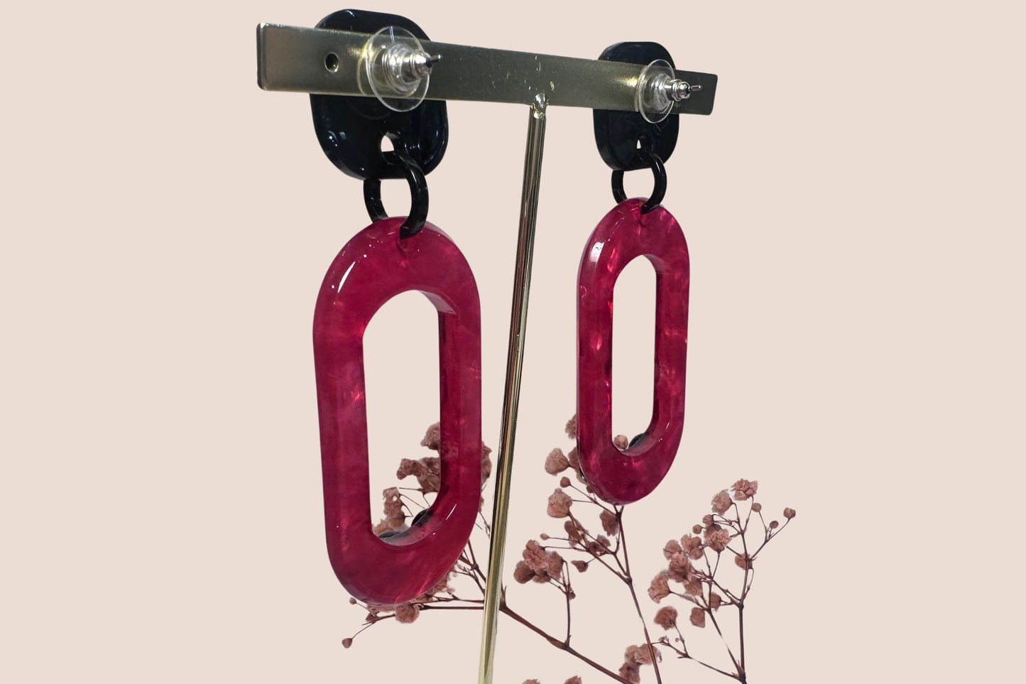 Boucles d'Oreilles en Résine Rose Pétante et Obsidienne Noire – Énergie et Protection Moderne