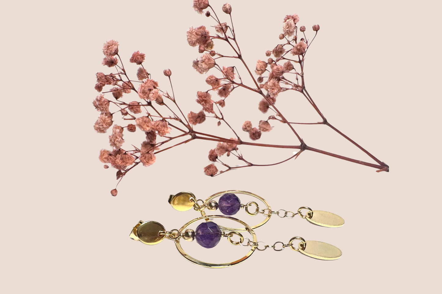 Boucles d’Oreilles en Acier Inoxydable Doré avec Perle d'Améthyste – Raffinement et Équilibre