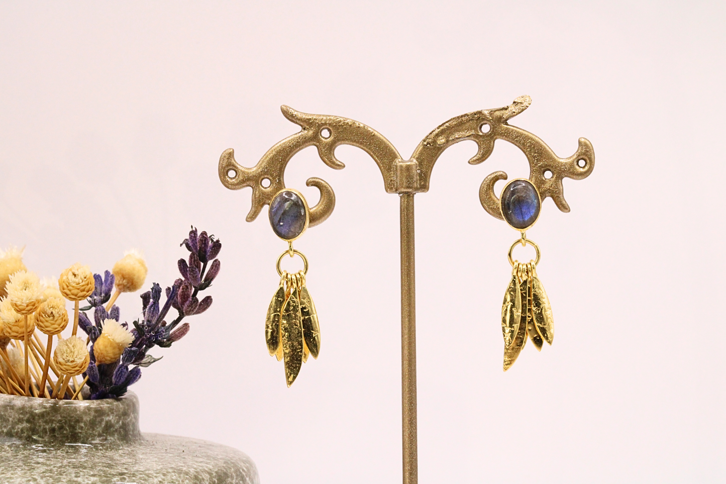 Boucles d’oreilles en acier inoxydable avec labradorite, cornaline ou aventurine verte – Élégance et énergie naturelle