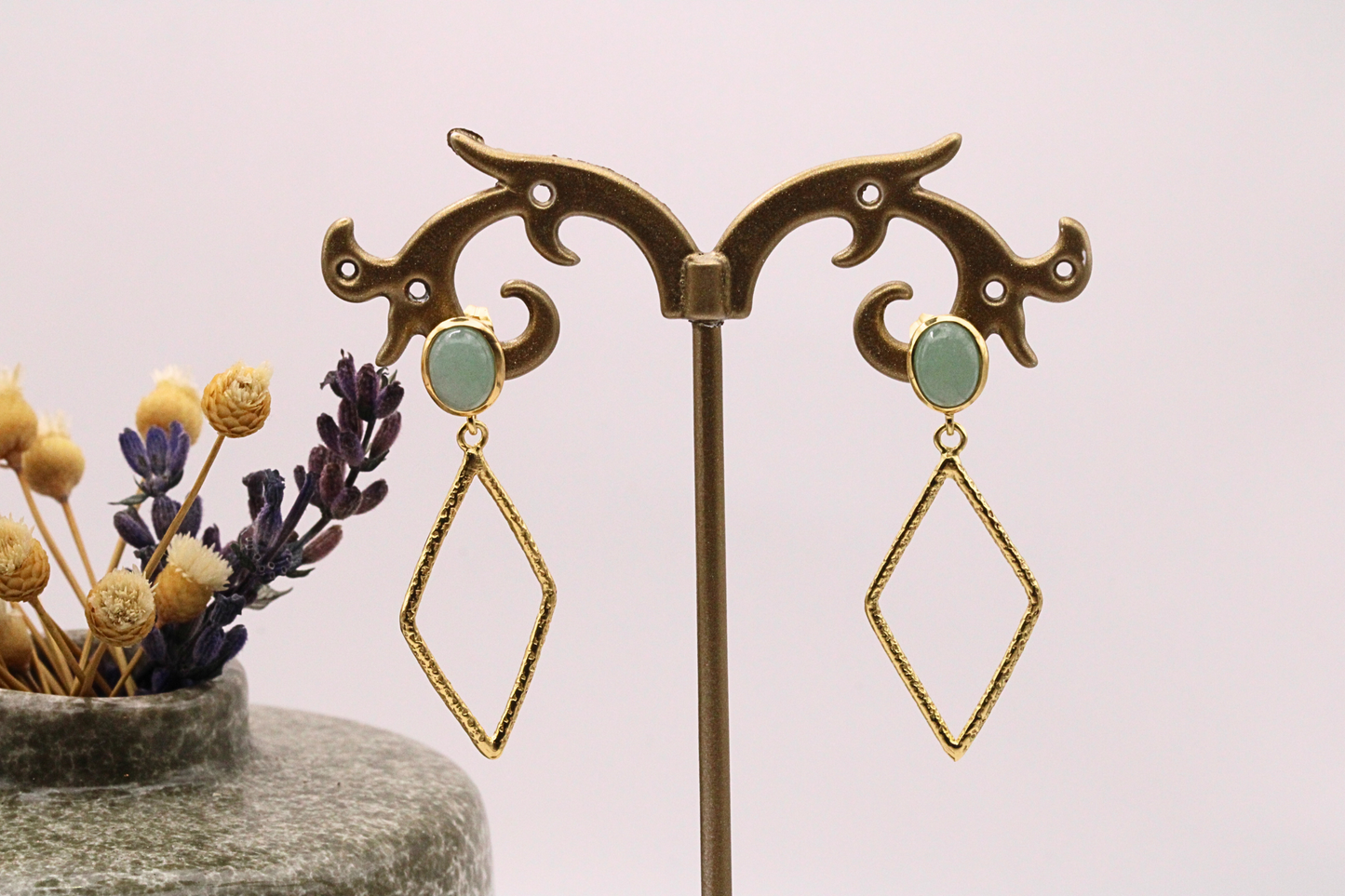 Boucles d’oreilles en acier inoxydable – Charme et bienfaits naturels