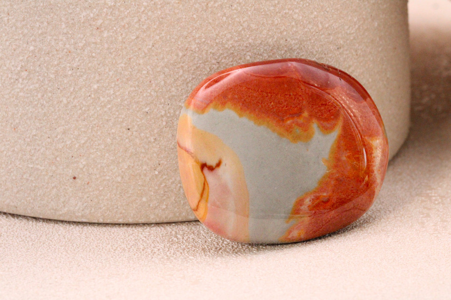 Pierre naturelle de Jaspe polychrome