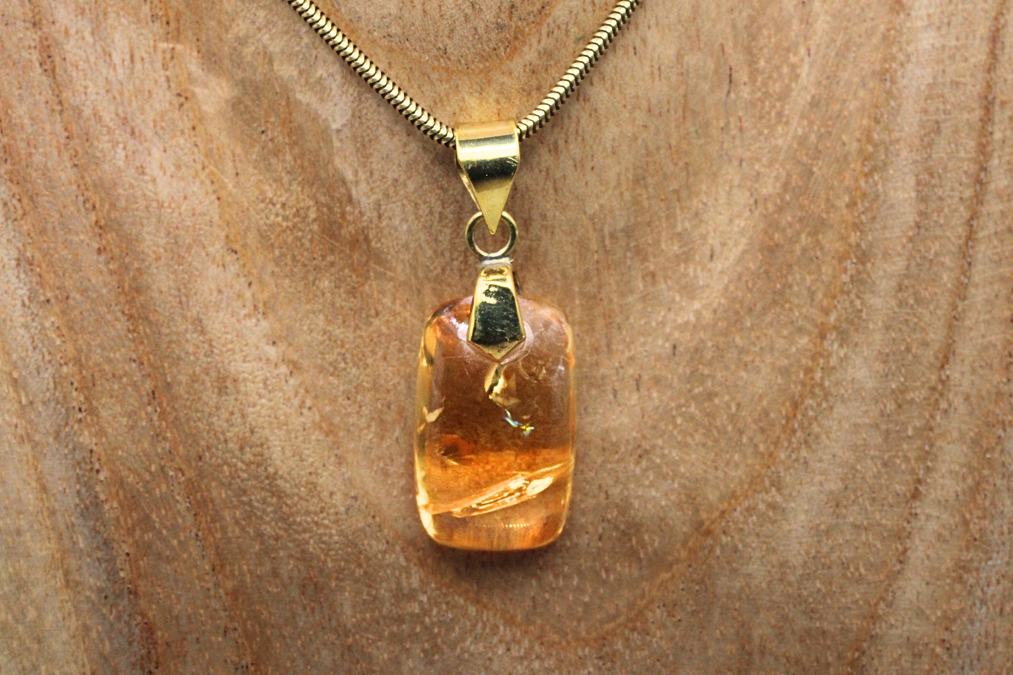 Pendentif en Citrine Naturelle et Laiton - Énergie et Abondance