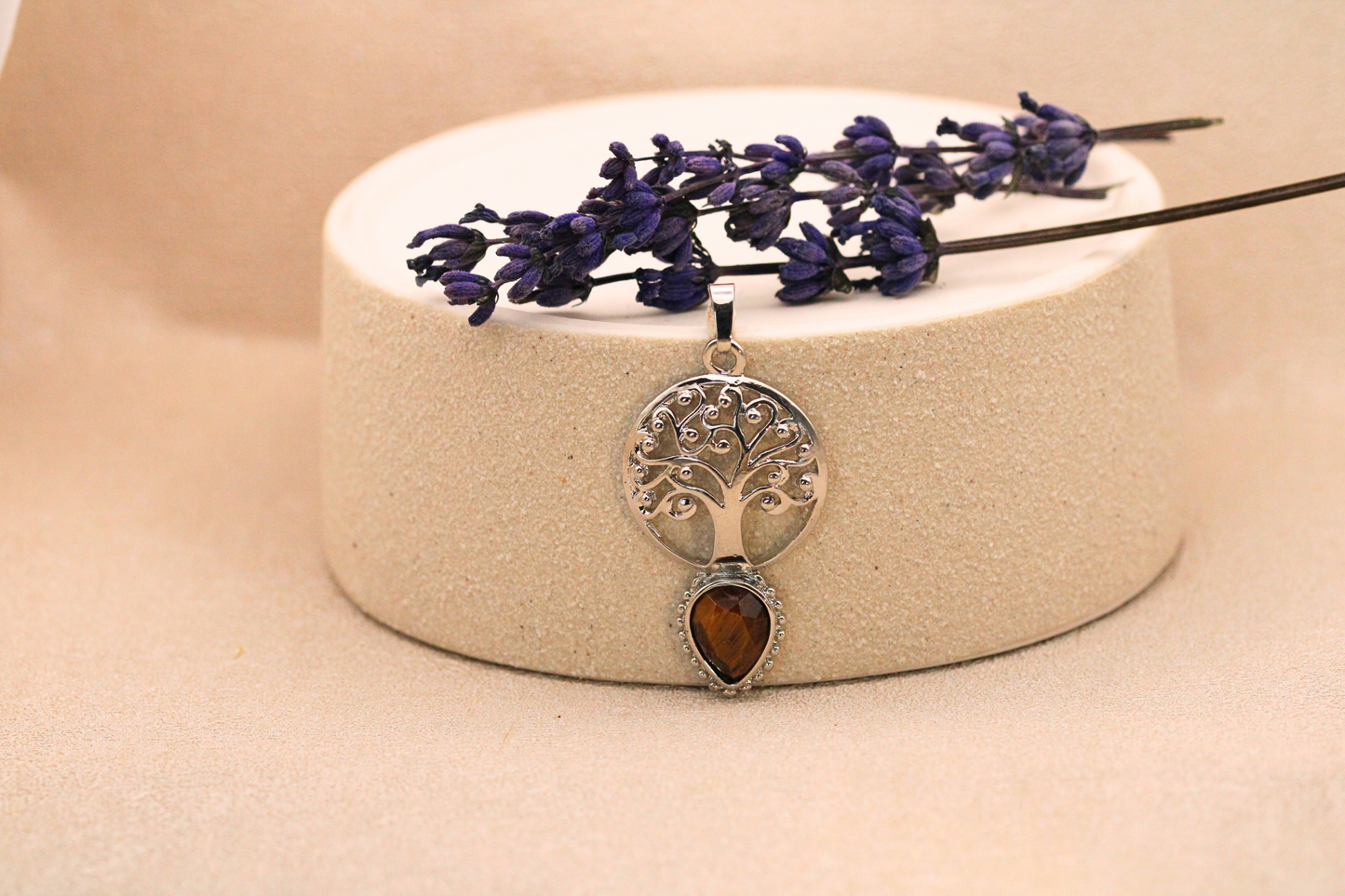 Pendentif Arbre de Vie en Pierre Naturelle et Acier Inoxydable - Harmonie et Énergie