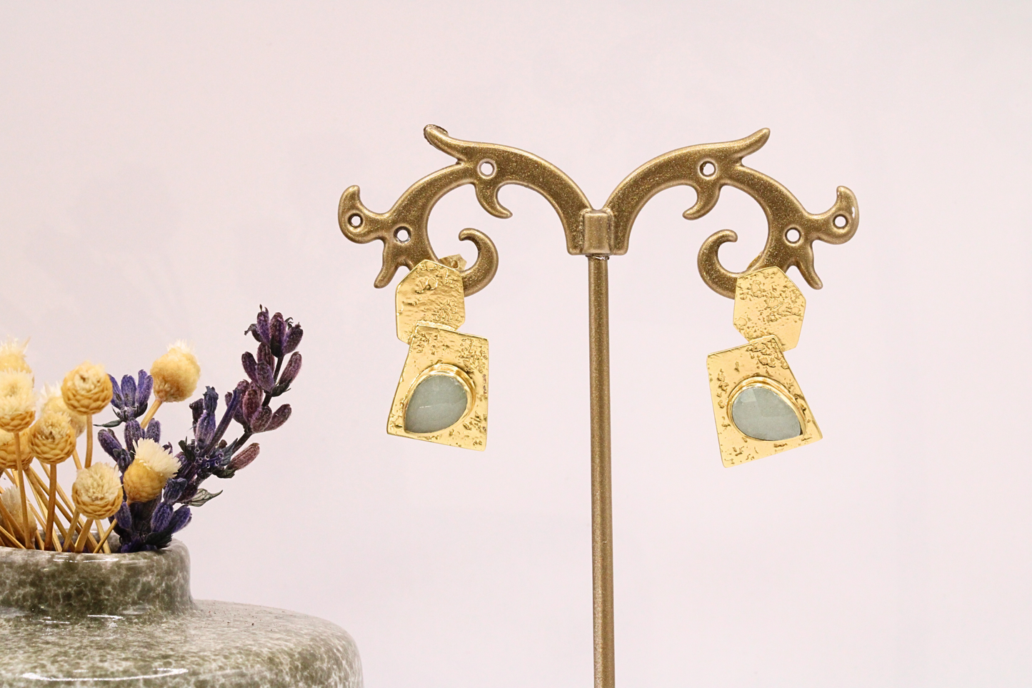 Boucles d’oreilles en acier inoxydable – Élégance naturelle et énergie vibrante