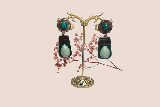 Boucles d'Oreilles Résine verte et Pierre d'Aventurine Verte – Élégance et Sérénité